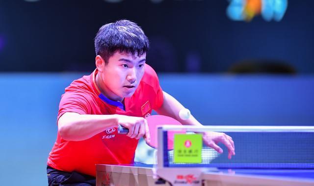 眼表现不仅 眼表现不仅