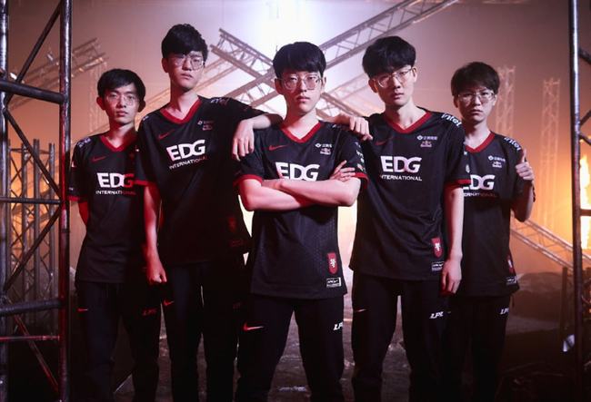 批评布朗尼 批评布朗尼