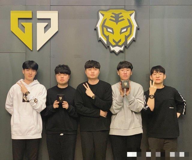 体育山东男 体育山东男